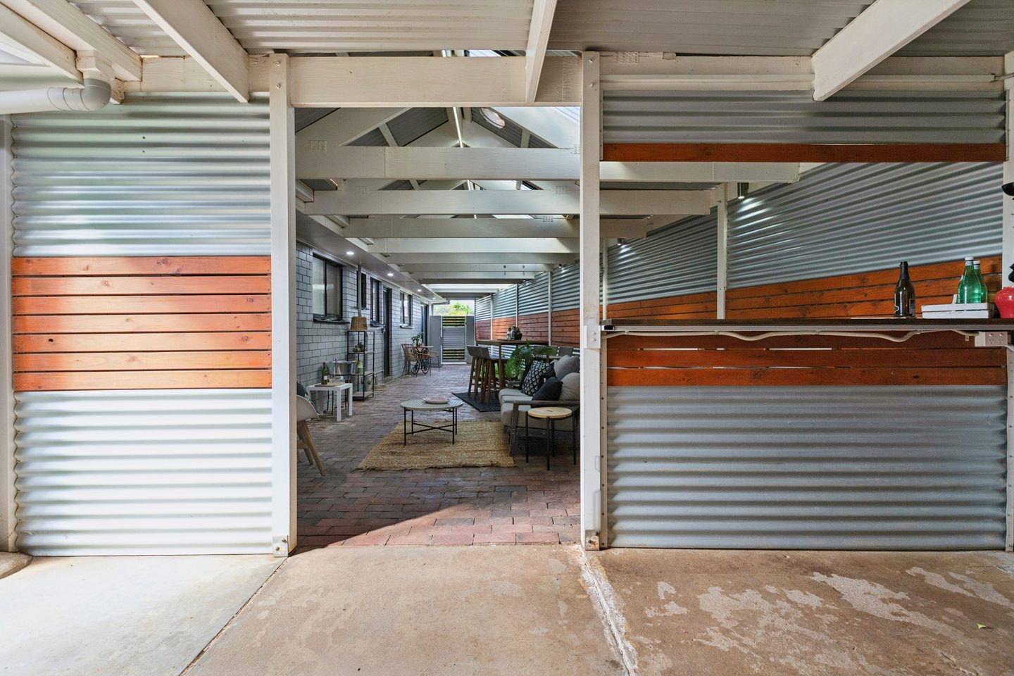 The outdoor bar and adjoining entertaining area