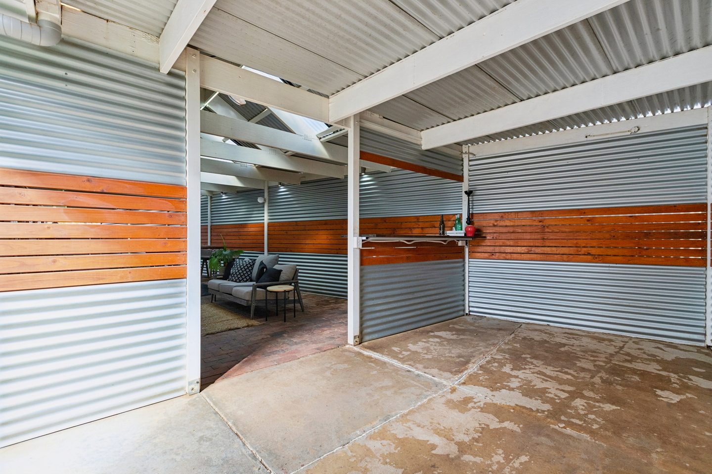 Timber and metal screening around the outdoor bar